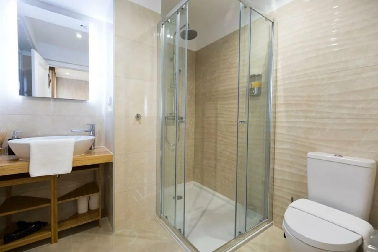 Ola Lisbon - Luxury Graca I Apartment