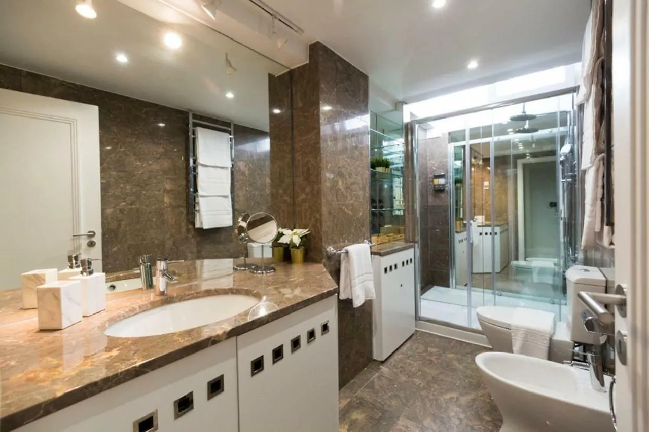 Ola Lisbon - Luxury Graca I Apartment 0*,  Portugal