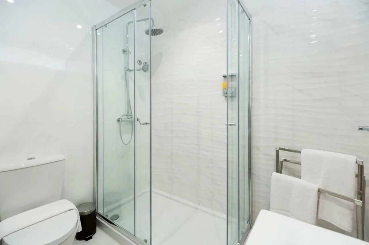 Ola Lisbon - Luxury Graca I Apartment